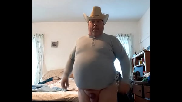 Play MP4 - In cowboy hat