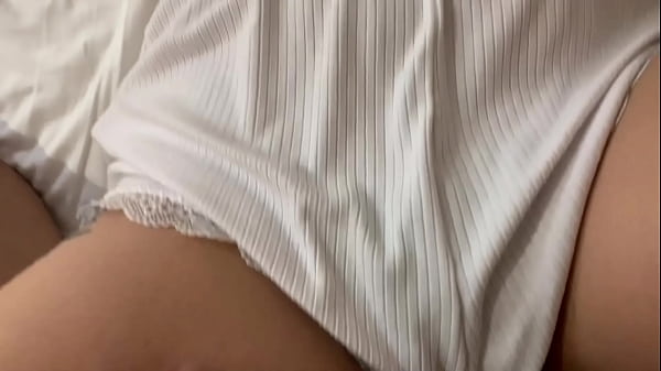 Play MP4 - My little stepdaughter asks me to make her feel good with cute pajamas&comma; and I don't mind