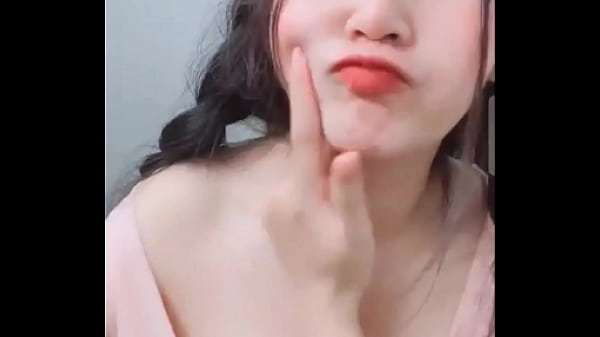 Nonton Bigolive Sexy Nipples thumbnail