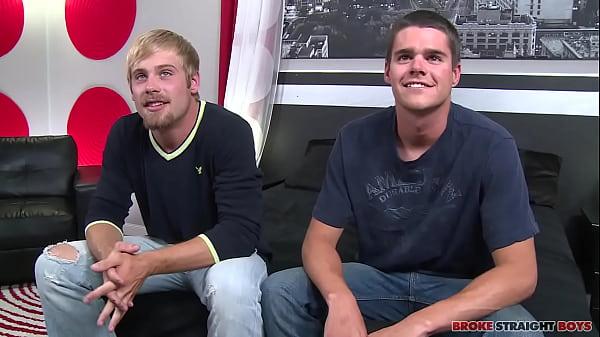 2 Hot Hunks Fuck thumbnail