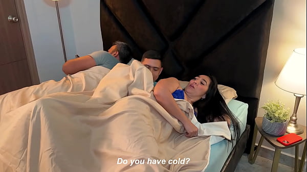 Play MP4 - Big ass Milf agrees to share bed with horny stepson