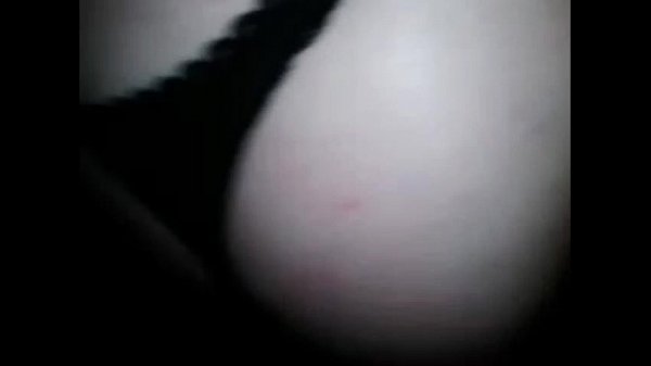 El negro coje  por primera vez una travesti y yo le doy la colita encantada