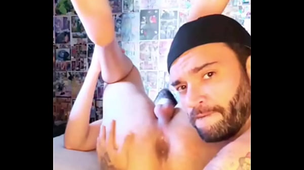 Fudendo O Vizinho Do Lado Enquanto A Mulher Dele Saiu. - Red Ii thumbnail