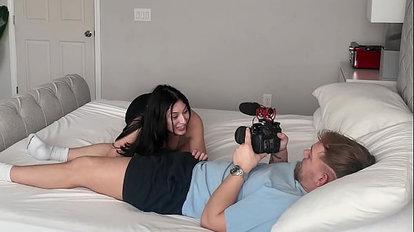 Sloppy Blowjob And Hot Sex BTS -Alexa Chains 