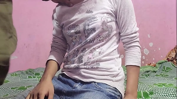 Play MP4 - गांव की गवार लड़की ने अपने यार के साथ किया सेक्स