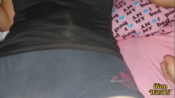 Play MP4 - Casero mi hermanastra mostrando su co&ntilde;o