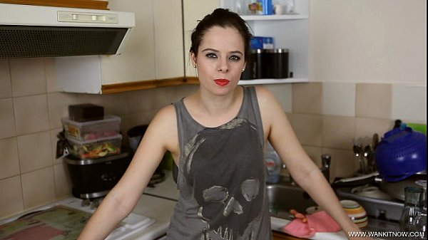 Play MP4 - TIFFANY NAYLOR Threesome Taboo SD