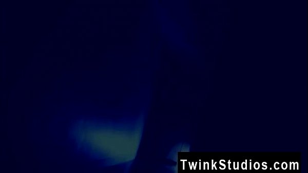 Gay video He calls a mate for help but there'_s no answer