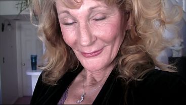 Grannies Showing Their Naughty Goodies in Selfies &amp_ Webcams video thumbnail