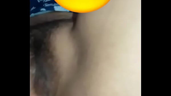 Metiendo dedo a marlene