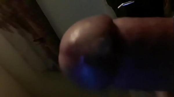 Play MP4 - Huge cock