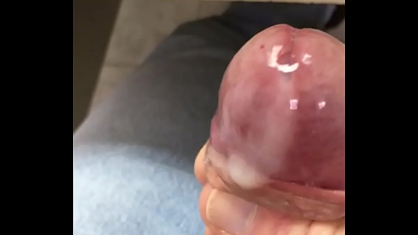 Play MP4 - Horny cumshot at the Office