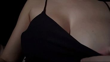 Nonton European Stepmom Artemisia Love Showing Her Juicy Boobs For The Camera thumbnail