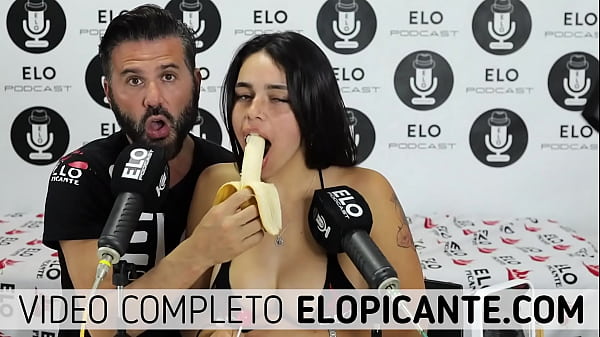 PEQUITAS_CHUPA LABANANA_CON CREMA EN EL_CUARTO PICANTE