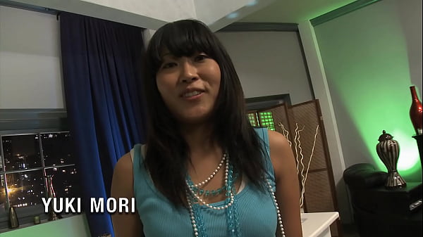 Nonton Gorgeous Asian Yuki Mori Sucks Dick Then Gets Her Sticky Poon Pounded thumbnail