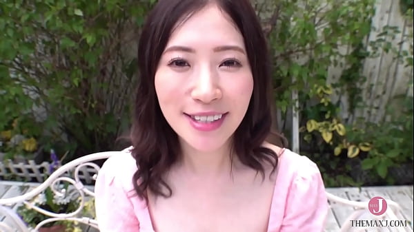 Bing-001 Akiko Kuji / Former Local Station Announcer Who Is Too Beautiful First Appearance! !! Hot Spring Image, Idol Video Maker Marray International Marraydoga Wearing Erotic Swimsuit Big Breasts Uniform thumbnail