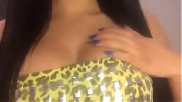 Play MP4 - Se graba para su novio