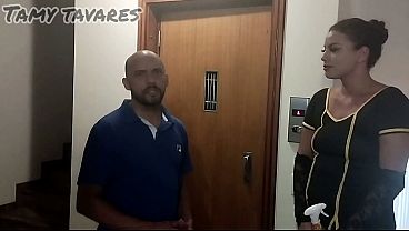 Nonton Fiz Faxina Na Casa Do Patr&atilde;o E Levei Vara Do Caseiro. thumbnail