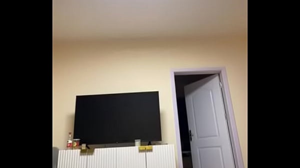 Nonton 半生不熟 thumbnail