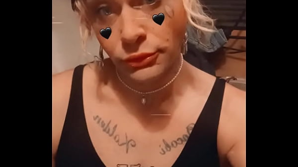 Thick Amateur Tranny Snowbunny thumbnail