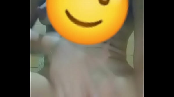 Me Masturbo para mi Marido