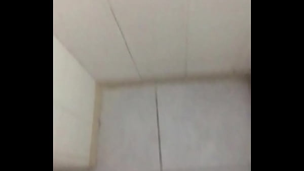 Play MP4 - Pau pequeno babando