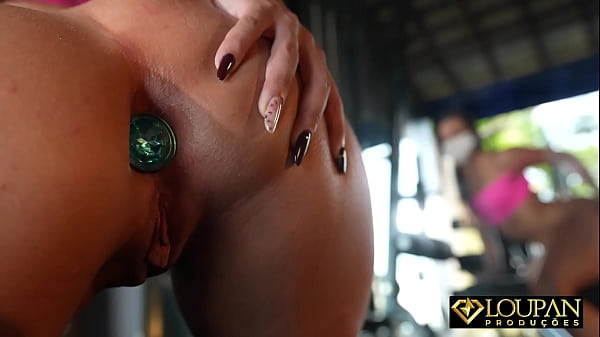 Safada toda malhada dando na academia | ISA Grey | LP Produ&ccedil;&otilde;es 