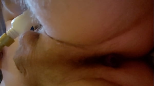 Play MP4 - Shy boy puts a viberator in his ass while he masterbates