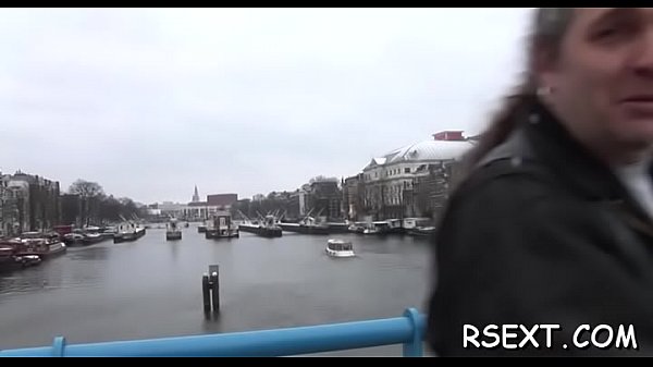 Lustful doxy gets down on knees andsucks abig dick wildly