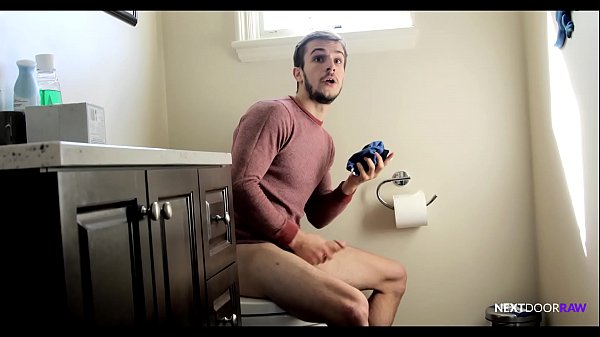 Chris Knight Catches His Delivery Guy Stealing His Underwear 