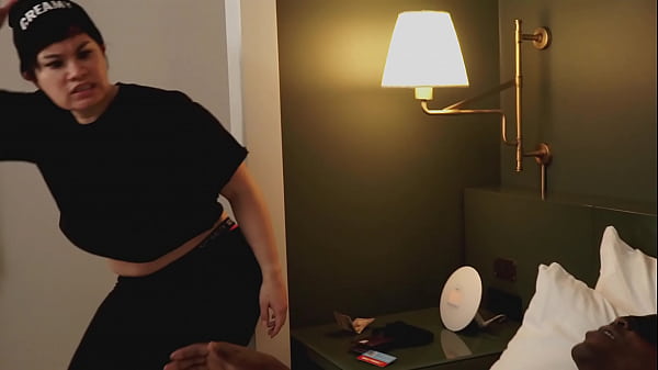 Thick theif_Tegan Trex gets fucked by_big cock