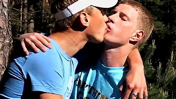Twink video Roma and Artur Piss Play Outside 