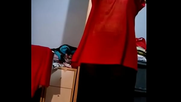 Indian_girl showing boobs and little and masturbation selfie