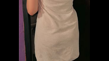 Nonton Bitch In The Usa Fulfills Her Husband's Request For A Shower Video thumbnail