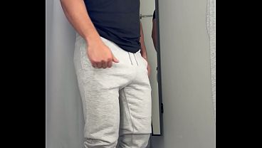 Si me ven en los vestidores, metanse conmigo, para que me la chupen 