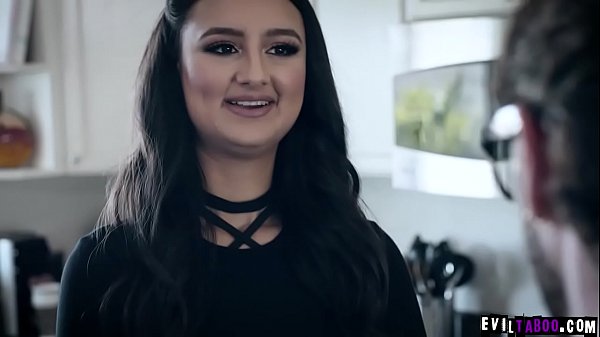 Play MP4 - Sexy assistant  Eliza Ibarra seduces and fucks with her horny office mate LucasFrost during lunch break&period;