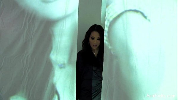 Asa_Akira Projection_Solo