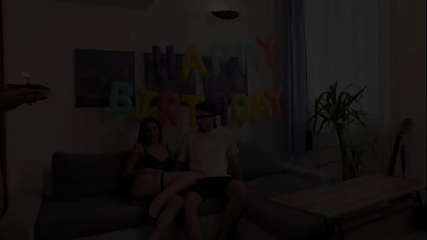 Nonton Three Super Gift For My Birthday ! thumbnail