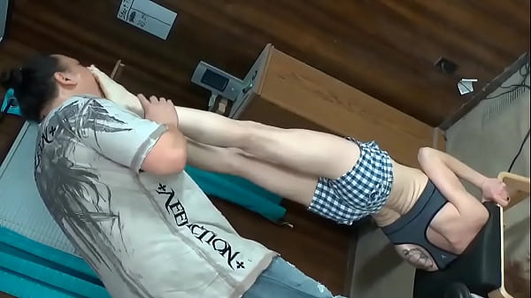 I had been wanting to experiment with some new positions with leslie rountree for a long time i made sure to do some thin 