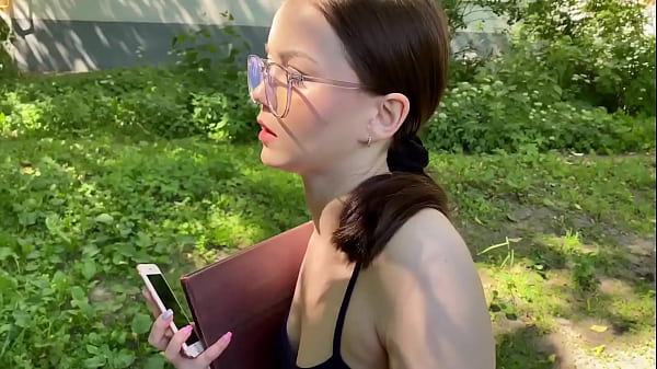 Play MP4 - She's a nerd but also a nymphomaniac