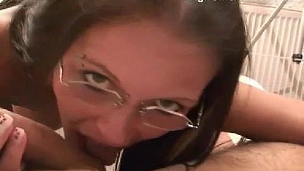 Hottie he picks up gives him her pussy 