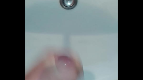 Play MP4 - A boy masturbate and sperm