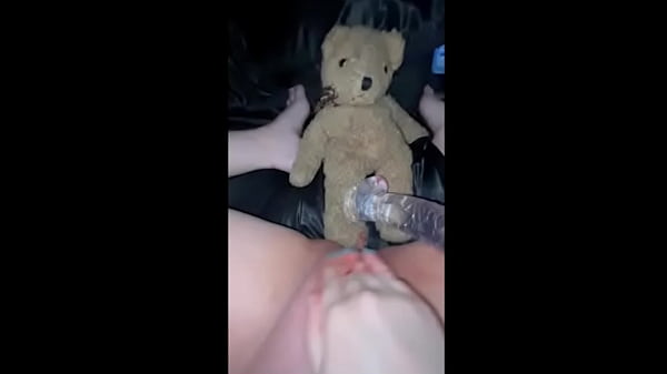 Play MP4 - KINKY RED FETISH-LUXURY SAUDI VIRGIN MASTURBATE-CRAZY 18 YEAR OLD ELITE AMATEUR-ARABIAN SNOWWHITE-PENETRATE HER WET PINK PUSSY-FINGERING&DILDO-LOS ANGELES-USA-2025