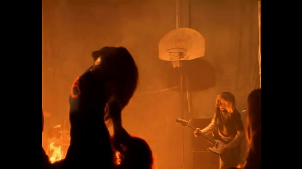 Kurt cobain smells like teen spirit 