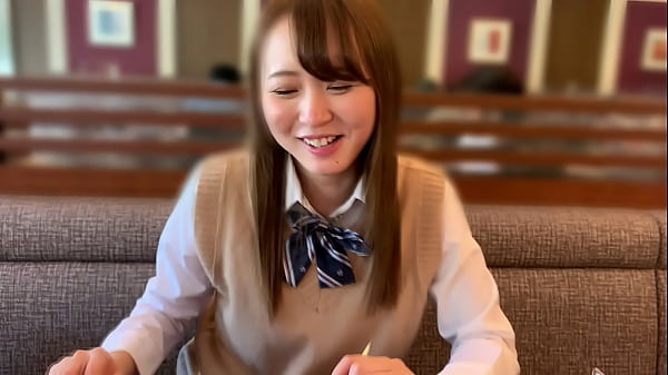 クラスの男子も夢中にさせる無邪気な小動物系jkを独り占め。おじさんチンポで幸福絶頂イマドキガール。 素人 女子校生 中出し ハメ撮り 制服 貧乳・微乳 コスプレ thumbnail