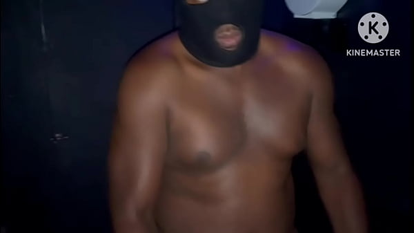 ESPOSA COM 2 PAU NA BUCETA SEM CAMISINHA E O CORNO FILMANDO TUDO 