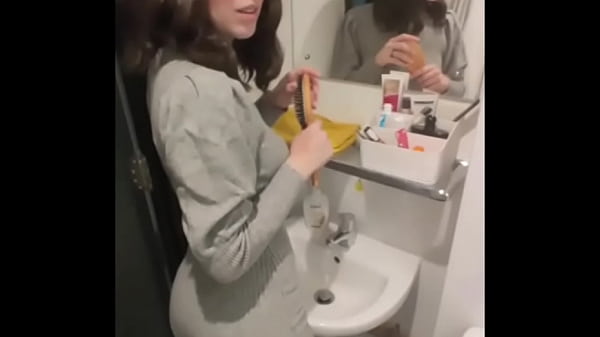 Play MP4 - Step-Mom drains me before my date in order to last longer