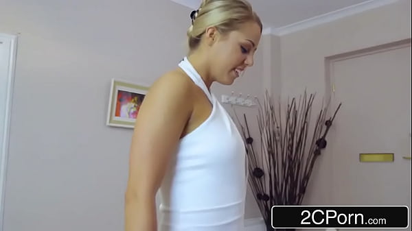 Play MP4 - Gorgeous Mail Order Hungarian Bride DPed While the Husband Waits