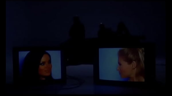 Nonton Barbarella & Sasha Woman Love Bdsm thumbnail