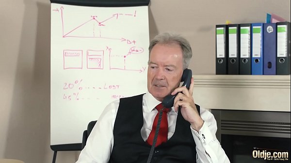 Big cock old man fucks babe  pussy his big cock makes her cum 